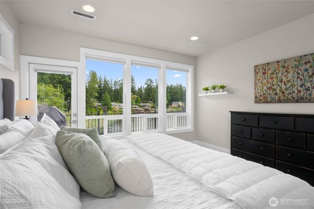 7020 Holmes Island Road SE, Olympia, WA 98503