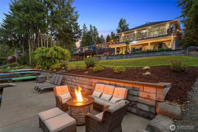 7020 Holmes Island Road SE, Olympia, WA 98503