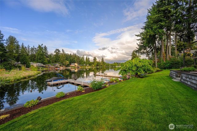 7020 Holmes Island Road SE, Olympia, WA 98503