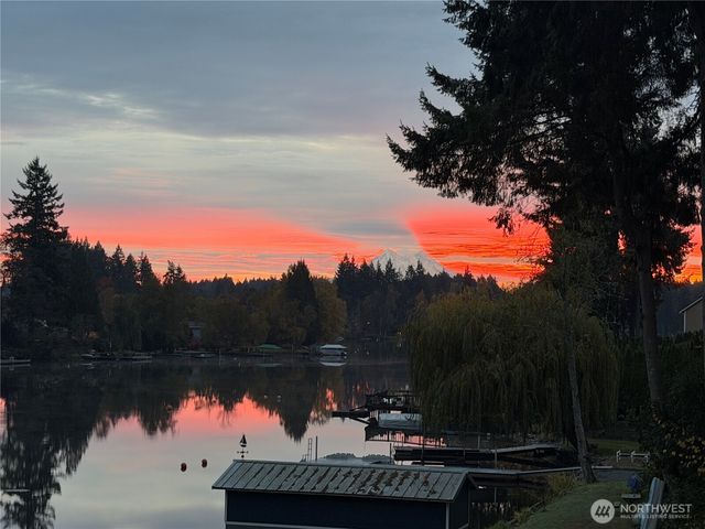7020 Holmes Island Road SE, Olympia, WA 98503