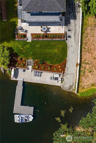 7020 Holmes Island Road SE, Olympia, WA 98503