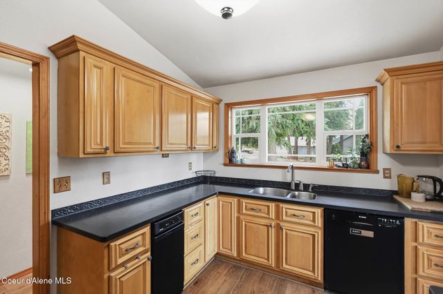 2683 W Hull Loop, Coeur D'alene, ID 83814