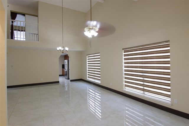 12430 Brook Meadows Lane, Stafford, TX 77477