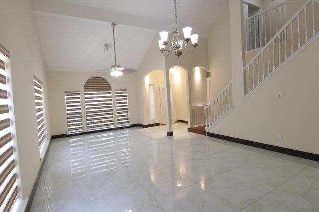 12430 Brook Meadows Lane, Stafford, TX 77477