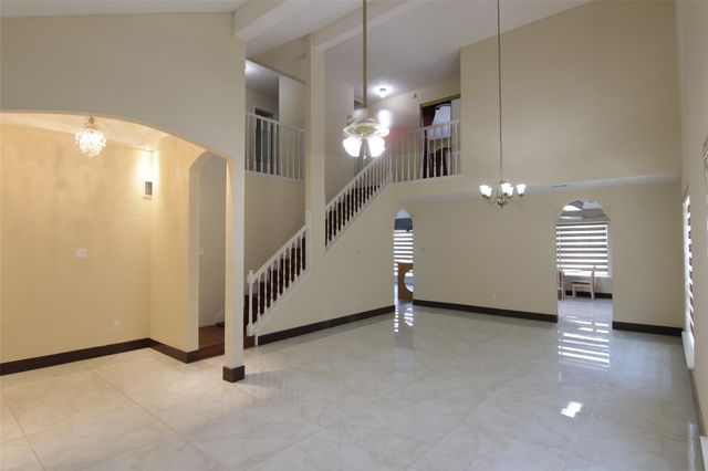 12430 Brook Meadows Lane, Stafford, TX 77477