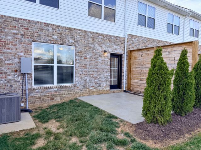 1429 Vanner Ct, Gallatin, TN 37066