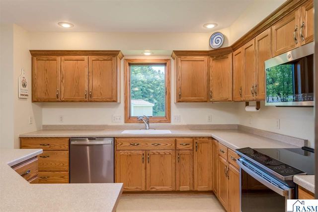 18 Columbia Court, North Mankato, MN 56003