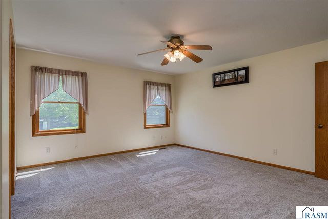 18 Columbia Court, North Mankato, MN 56003