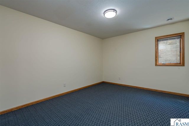 18 Columbia Court, North Mankato, MN 56003