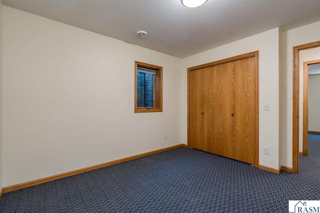 18 Columbia Court, North Mankato, MN 56003