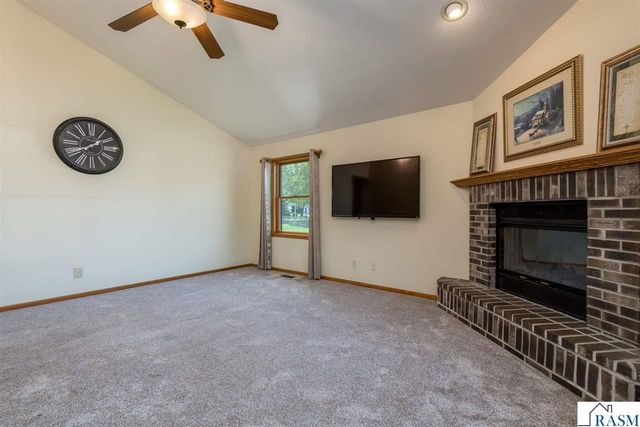 18 Columbia Court, North Mankato, MN 56003