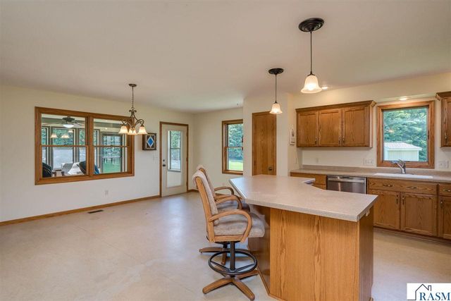 18 Columbia Court, North Mankato, MN 56003