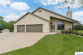18 Columbia Court, North Mankato, MN 56003