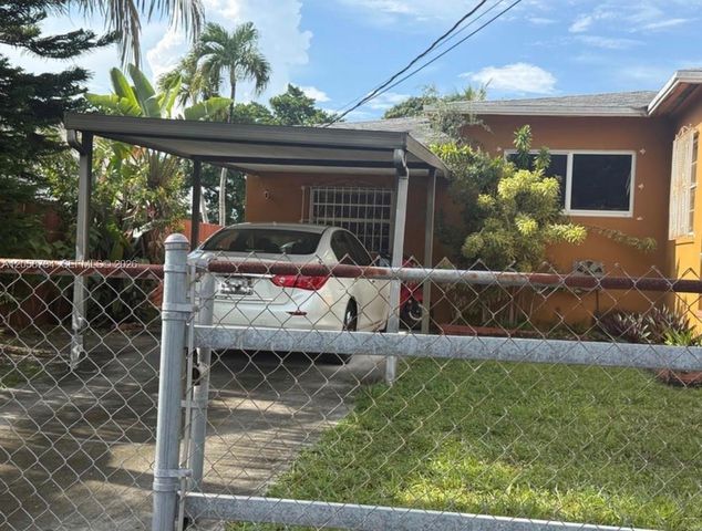 3969 SW 2nd St, Miami, FL 33134