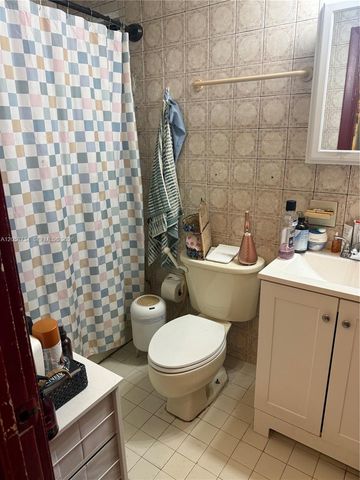 3969 SW 2nd St, Miami, FL 33134