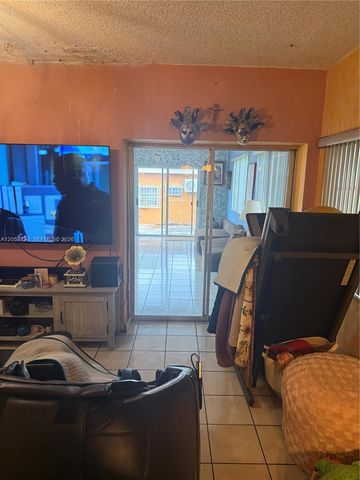 3969 SW 2nd St, Miami, FL 33134
