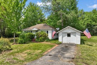 4 Varney Point Road, Gilford, NH 03249
