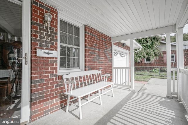 33 MEADOW RD, Pennsville, NJ 08070