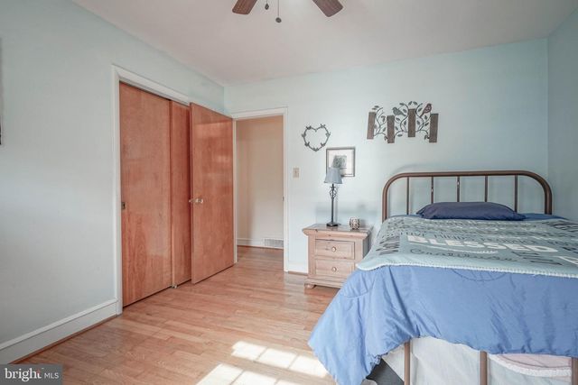 33 MEADOW RD, Pennsville, NJ 08070