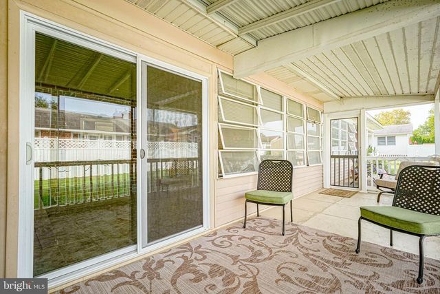 33 MEADOW RD, Pennsville, NJ 08070