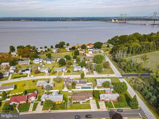 33 MEADOW RD, Pennsville, NJ 08070