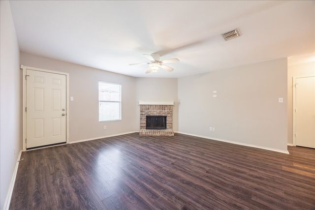 1705 Diamond Lake Trail, Fort Worth, TX 76247