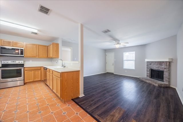 1705 Diamond Lake Trail, Fort Worth, TX 76247