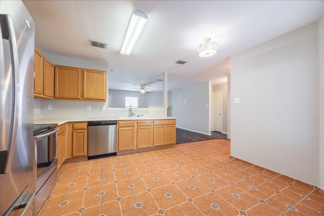 1705 Diamond Lake Trail, Fort Worth, TX 76247