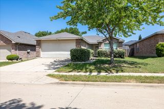 1705 Diamond Lake Trail, Fort Worth, TX 76247