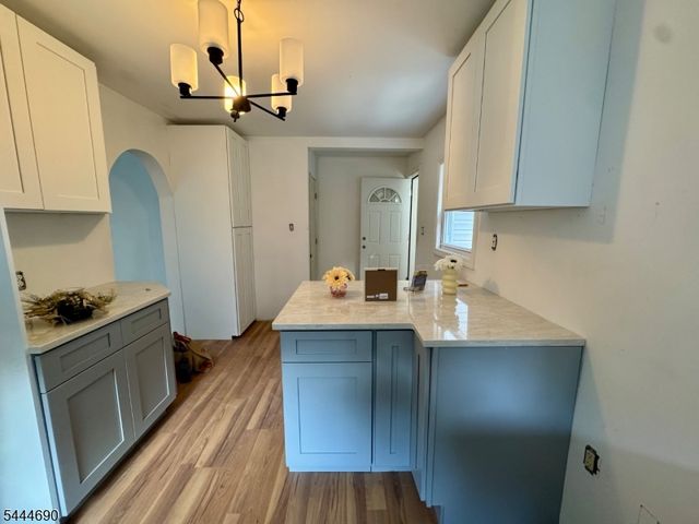 56 Glenwood Mt Rd, Vernon Twp., NJ 07461