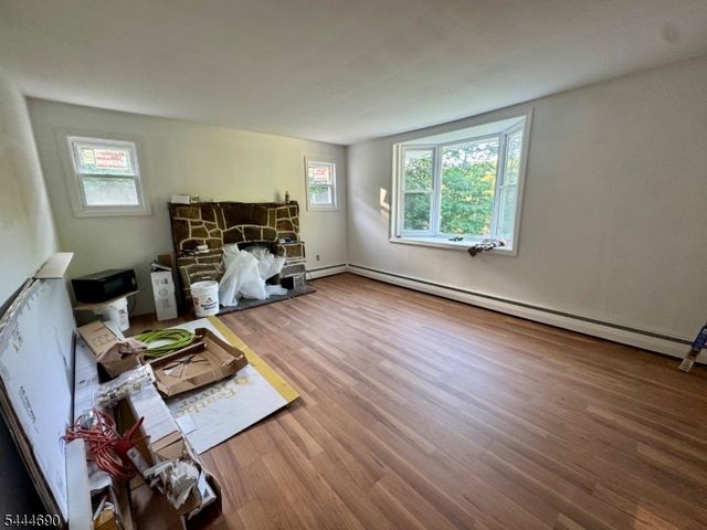 56 Glenwood Mt Rd, Vernon Twp., NJ 07461