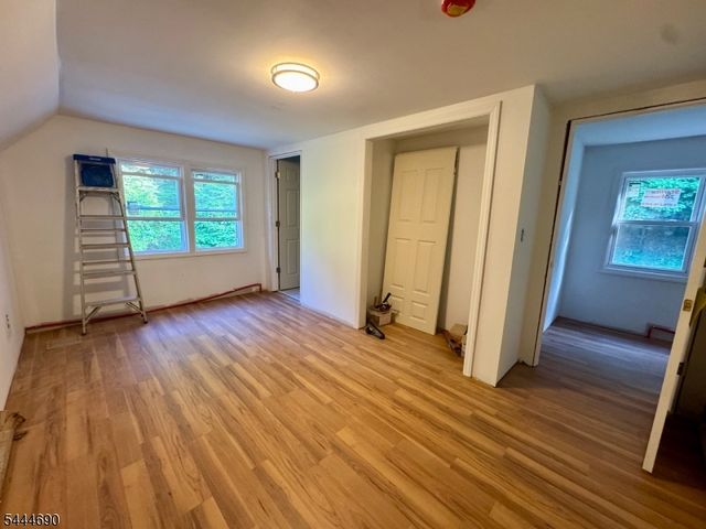 56 Glenwood Mt Rd, Vernon Twp., NJ 07461