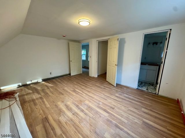 56 Glenwood Mt Rd, Vernon Twp., NJ 07461