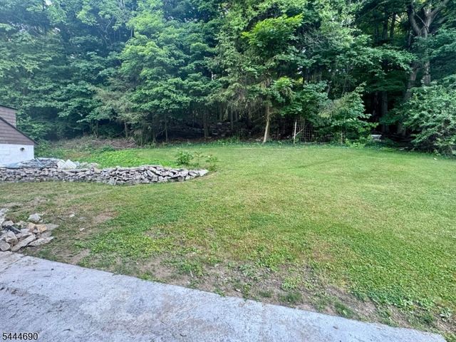 56 Glenwood Mt Rd, Vernon Twp., NJ 07461