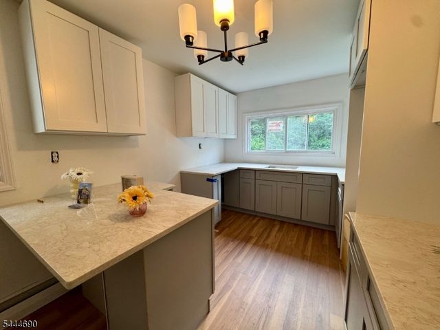 56 Glenwood Mt Rd, Vernon Twp., NJ 07461