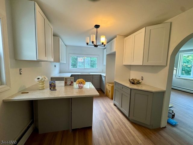 56 Glenwood Mt Rd, Vernon Twp., NJ 07461