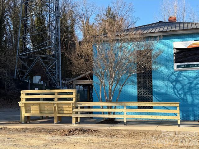 219 Amboy Road, Asheville, NC 28806