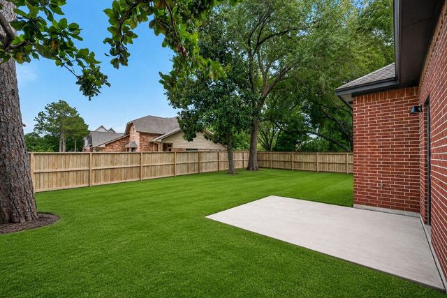 1522 New Cedars Drive, Houston, TX 77062