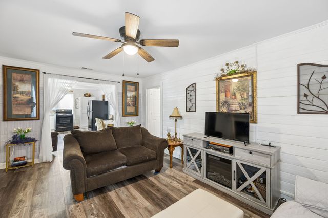130 Cornwell Ave, Watertown, TN 37184