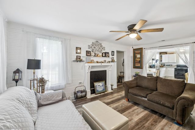130 Cornwell Ave, Watertown, TN 37184