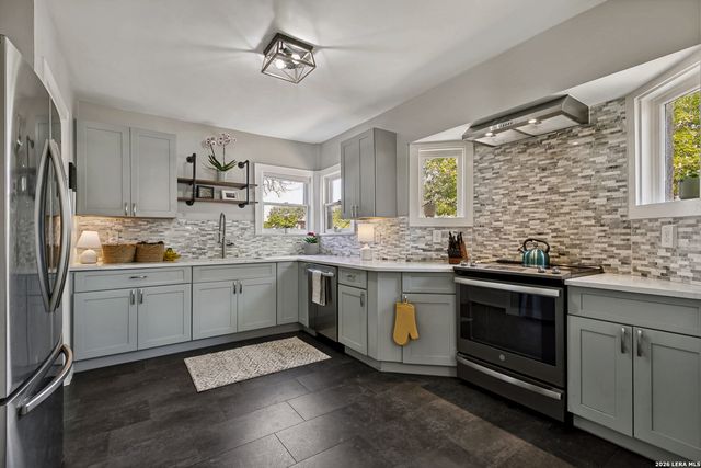 2018 W Mulberry, San Antonio, TX 78201