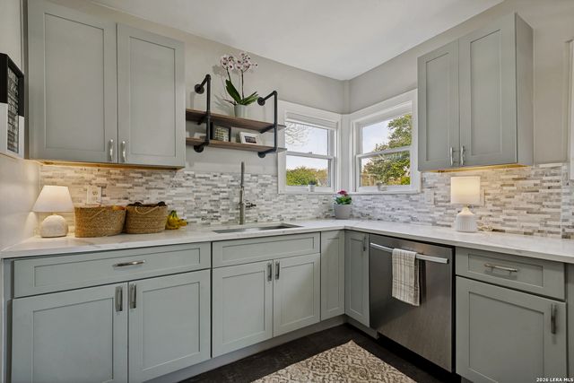 2018 W Mulberry, San Antonio, TX 78201