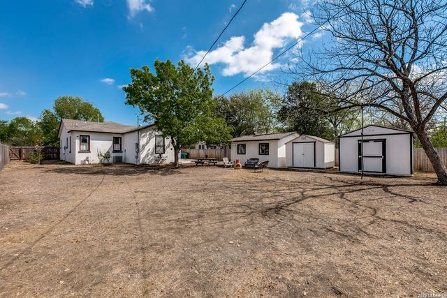 2018 W Mulberry, San Antonio, TX 78201