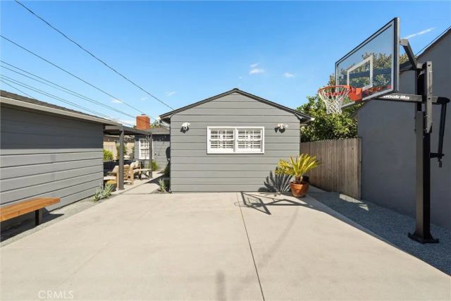 3461 Gaviota Avenue, Long Beach, CA 90807