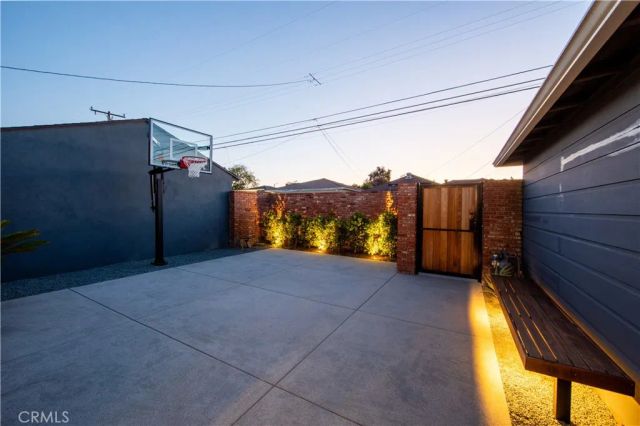3461 Gaviota Avenue, Long Beach, CA 90807