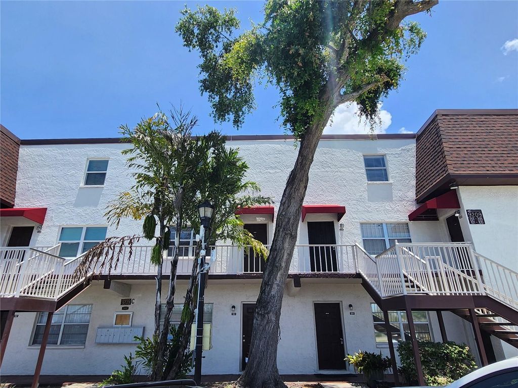 9209 TUDOR DRIVE C203, Tampa, FL 33615