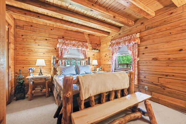 46968 Meadow Lane, Decatur, MI 49045