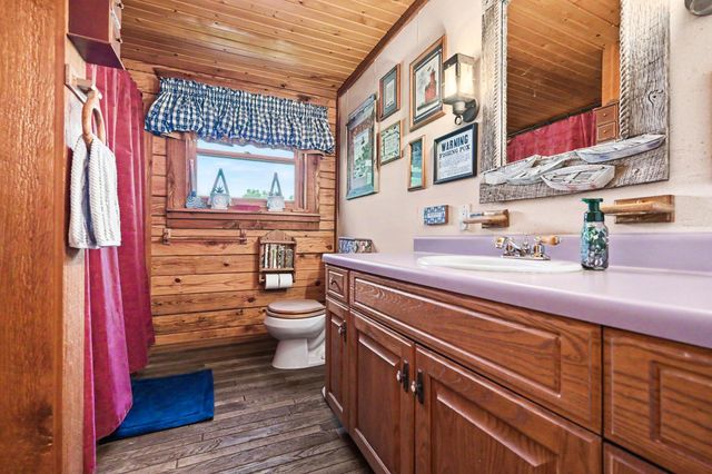 46968 Meadow Lane, Decatur, MI 49045