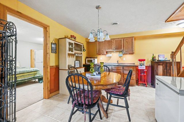46968 Meadow Lane, Decatur, MI 49045