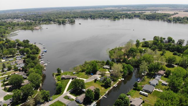 46968 Meadow Lane, Decatur, MI 49045